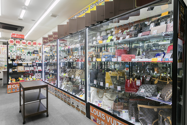 ブランドギャラリー 千林店店内１